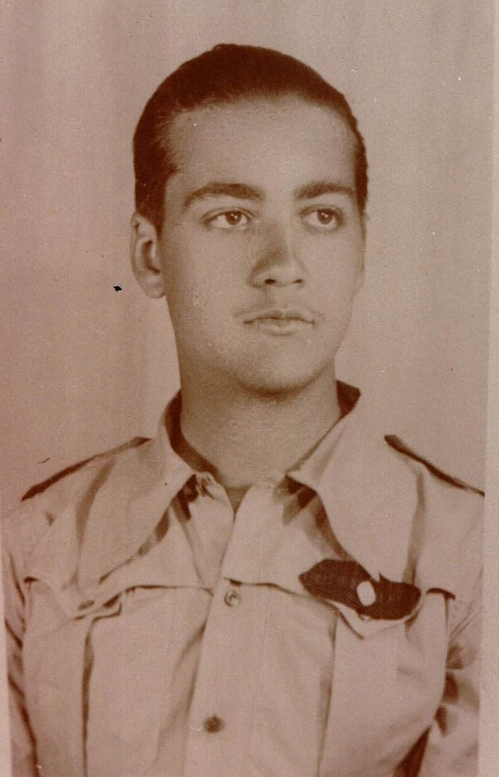 Vicente en su juventud, retrato durante su etapa como combatiente en la Guerra Civil.