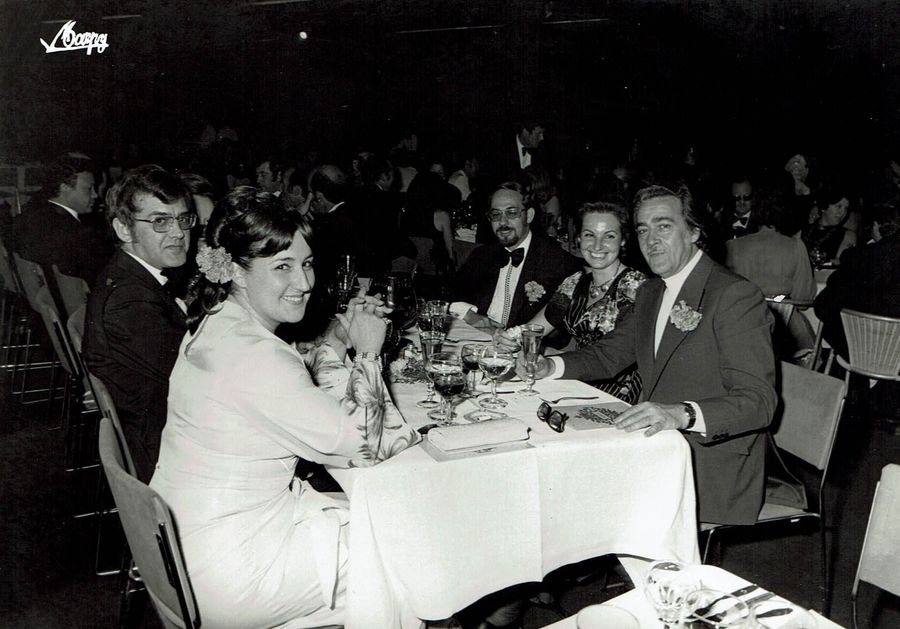 Vicente con su esposa Ana María, durante una velada social en Marbella.