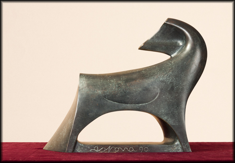 Toro II, escultura de Vicente de Espona