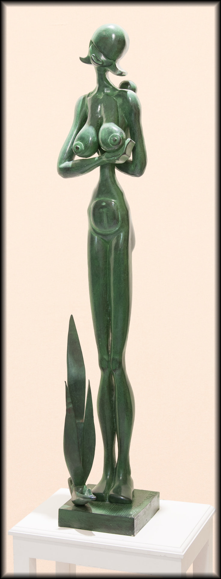 Maternidad Negrita, escultura de Vicente de Espona